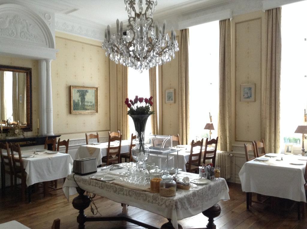 Hotel Patritius Брюж Екстериор снимка