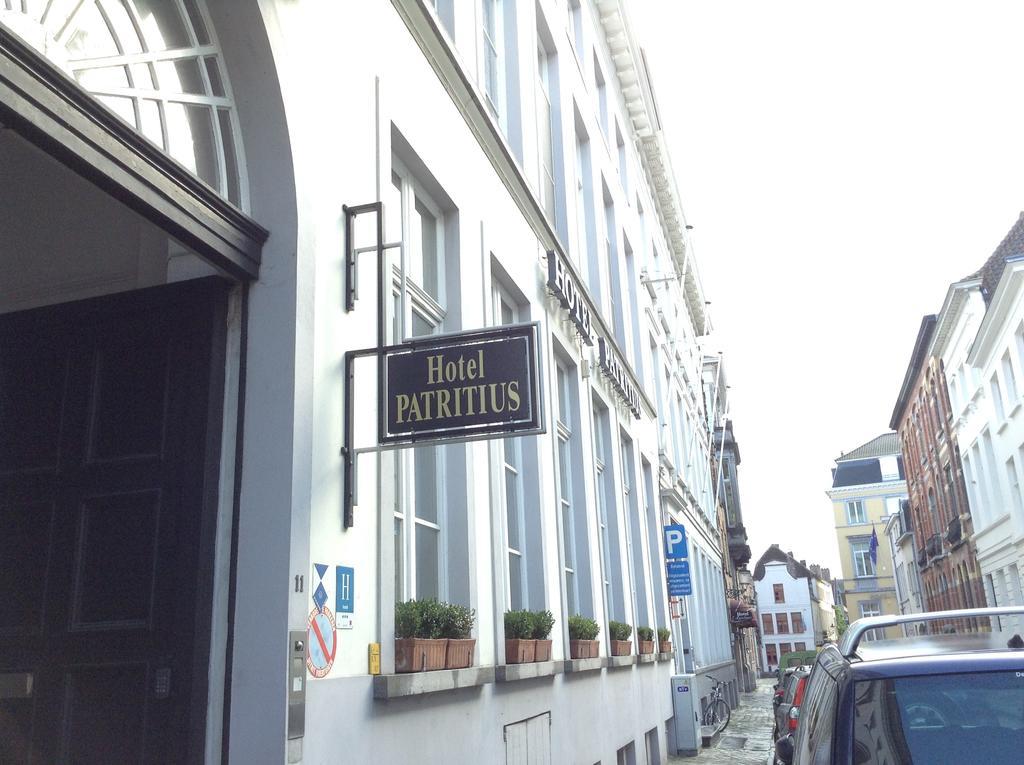 Hotel Patritius Брюж Екстериор снимка